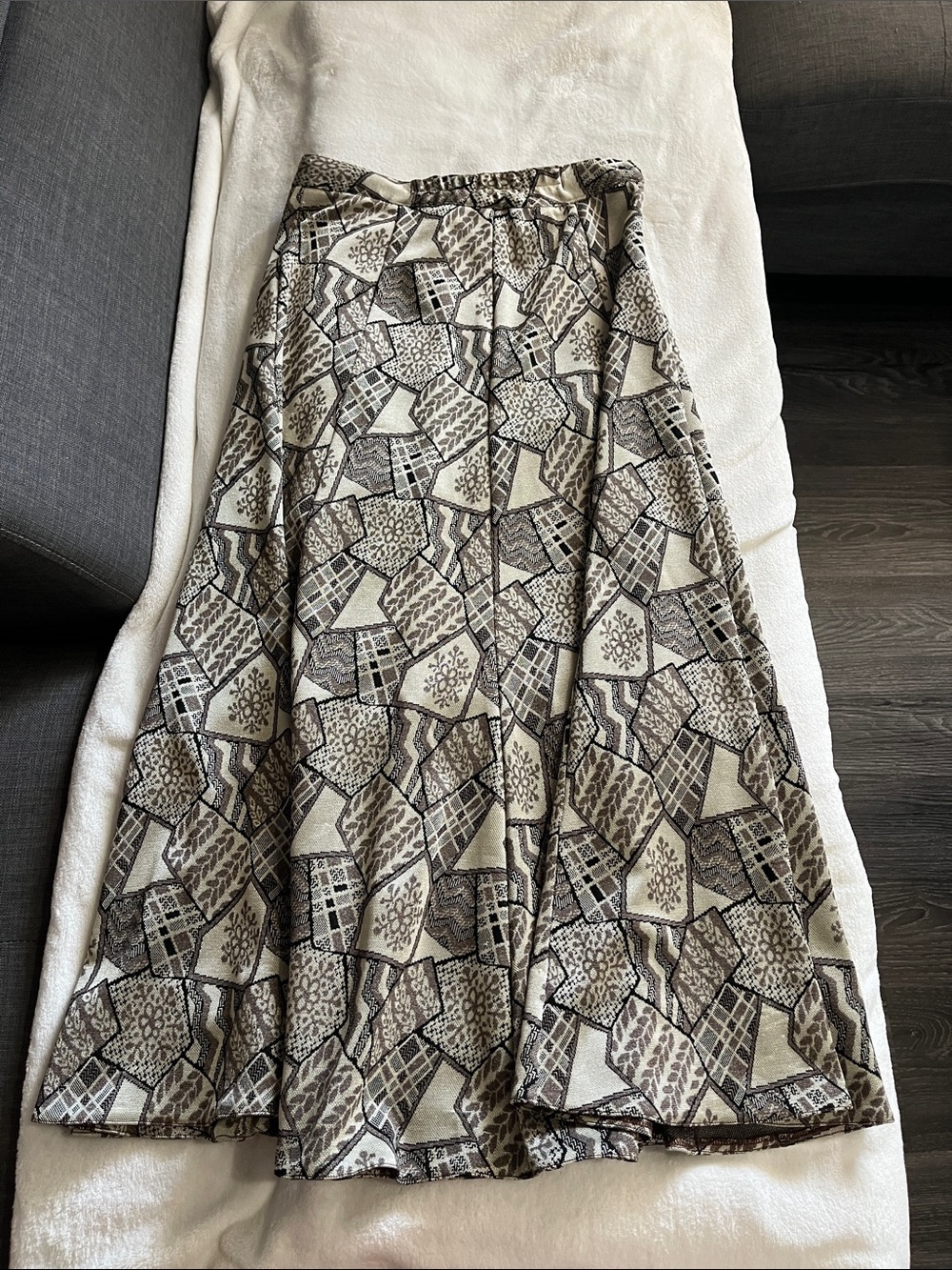 Women's Cream and Light Pure Patterned A-Line Skirt